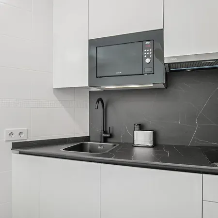 Apartment Cervantes Homes No1 *